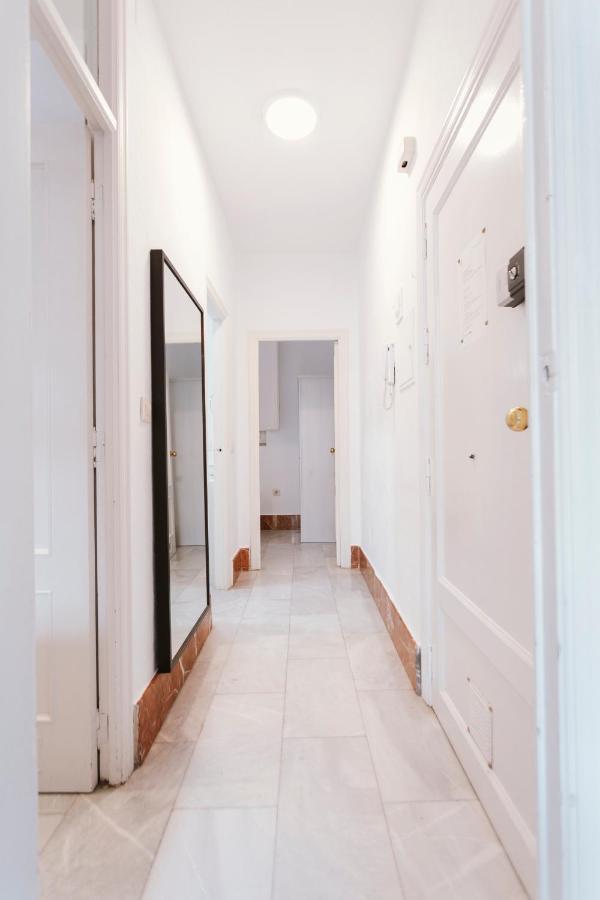 شقة Bright And Cozy-1Bd 1Bth & 2Bd 1Bth- La Giralda إشبيلية المظهر الخارجي الصورة