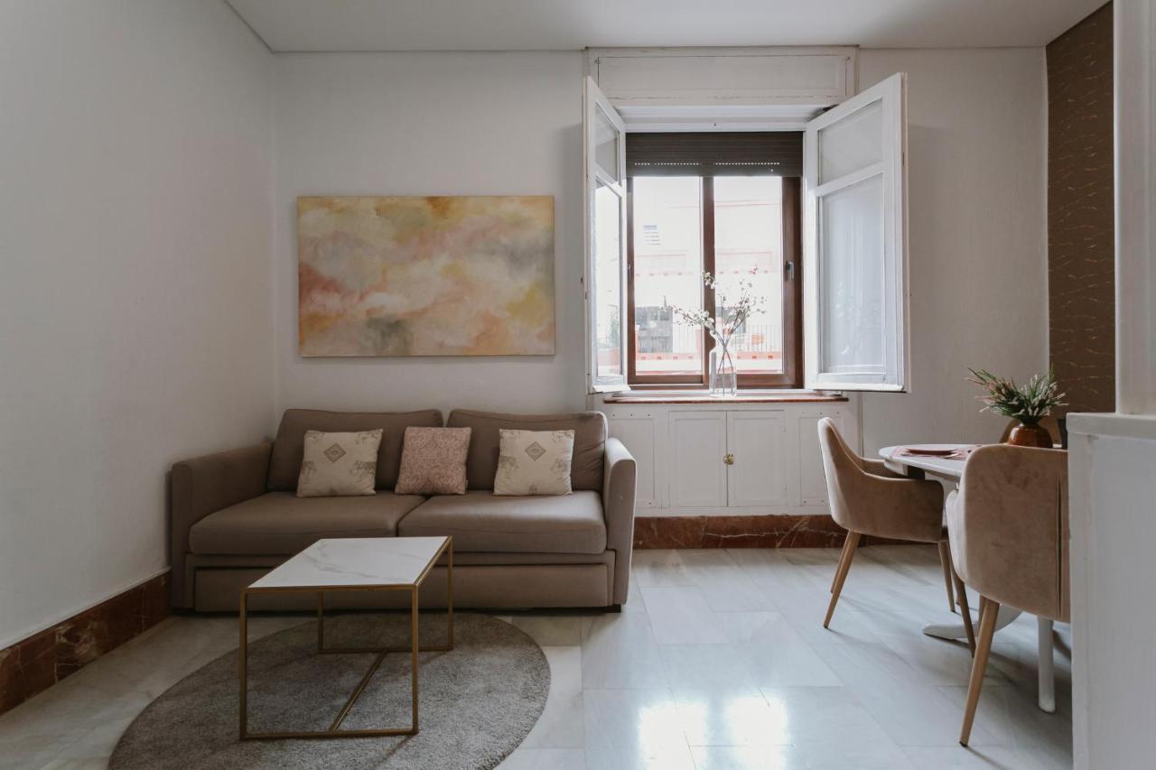 شقة Bright And Cozy-1Bd 1Bth & 2Bd 1Bth- La Giralda إشبيلية المظهر الخارجي الصورة