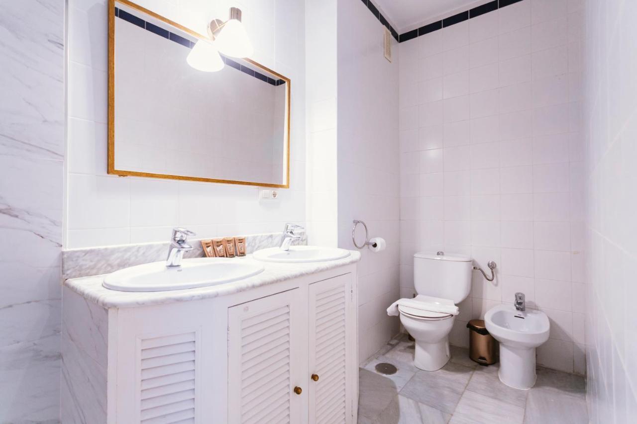 شقة Bright And Cozy-1Bd 1Bth & 2Bd 1Bth- La Giralda إشبيلية المظهر الخارجي الصورة