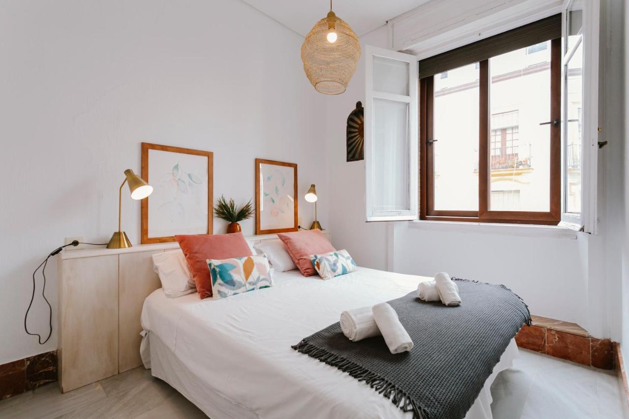 شقة Bright And Cozy-1Bd 1Bth & 2Bd 1Bth- La Giralda إشبيلية المظهر الخارجي الصورة
